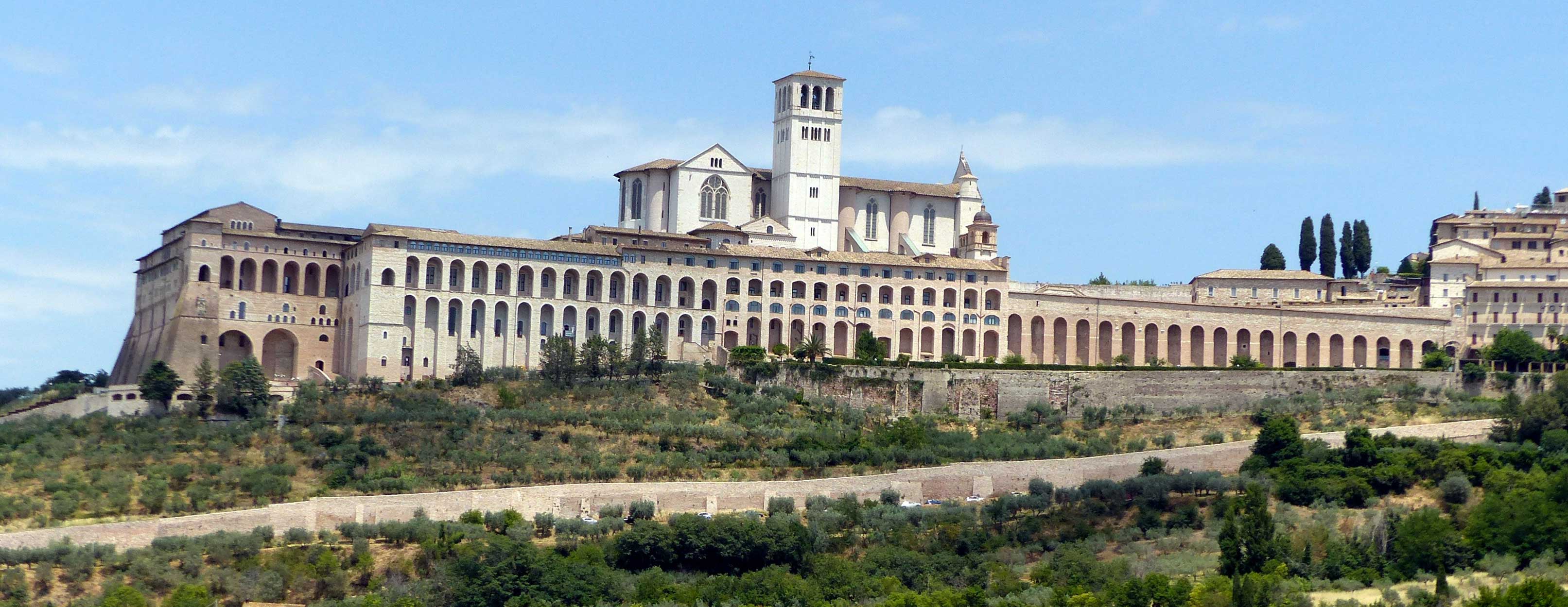 Veduta di Assisi... Basilica di San Francesco Assisi